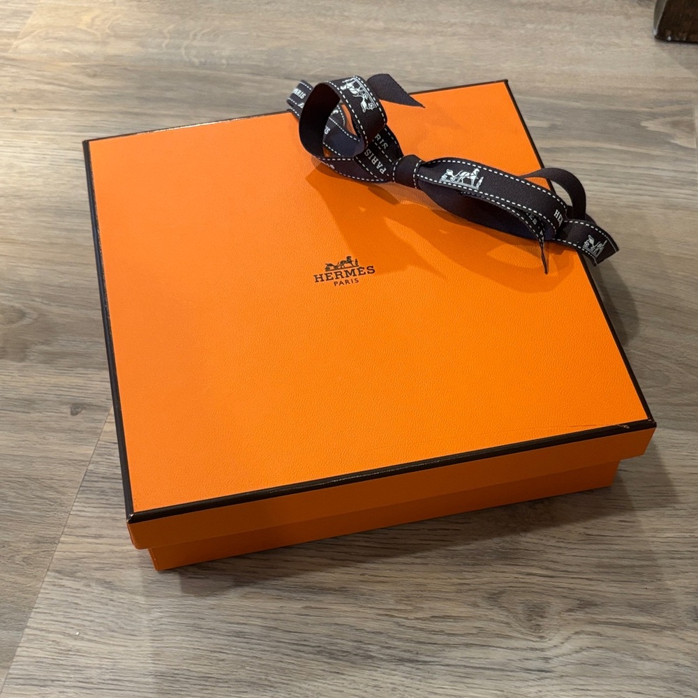Hermès Signature Orange Box with Black Ribbon